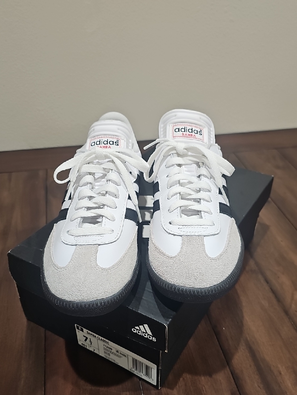 Adidas Men's Adult Samba Indoor Shoe Size 7.5 W8.5